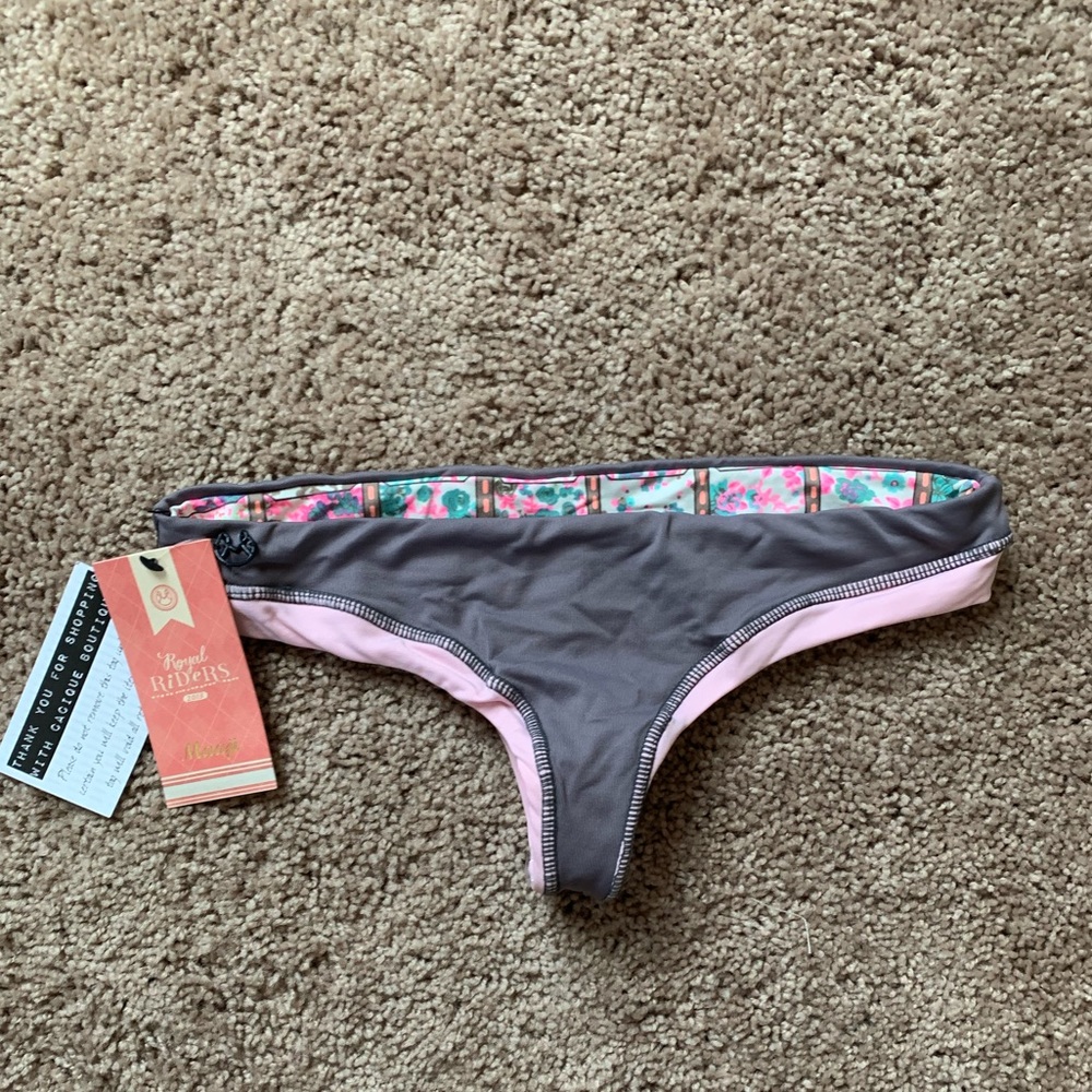 Maaji bikini bottoms reversible